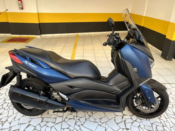 YAMAHA XMAX ABS 